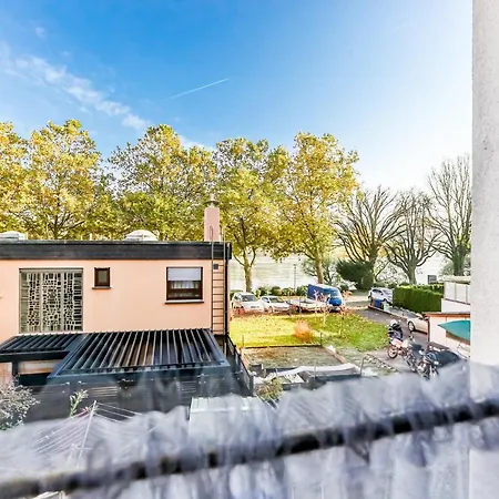 A-apartment Apartment *